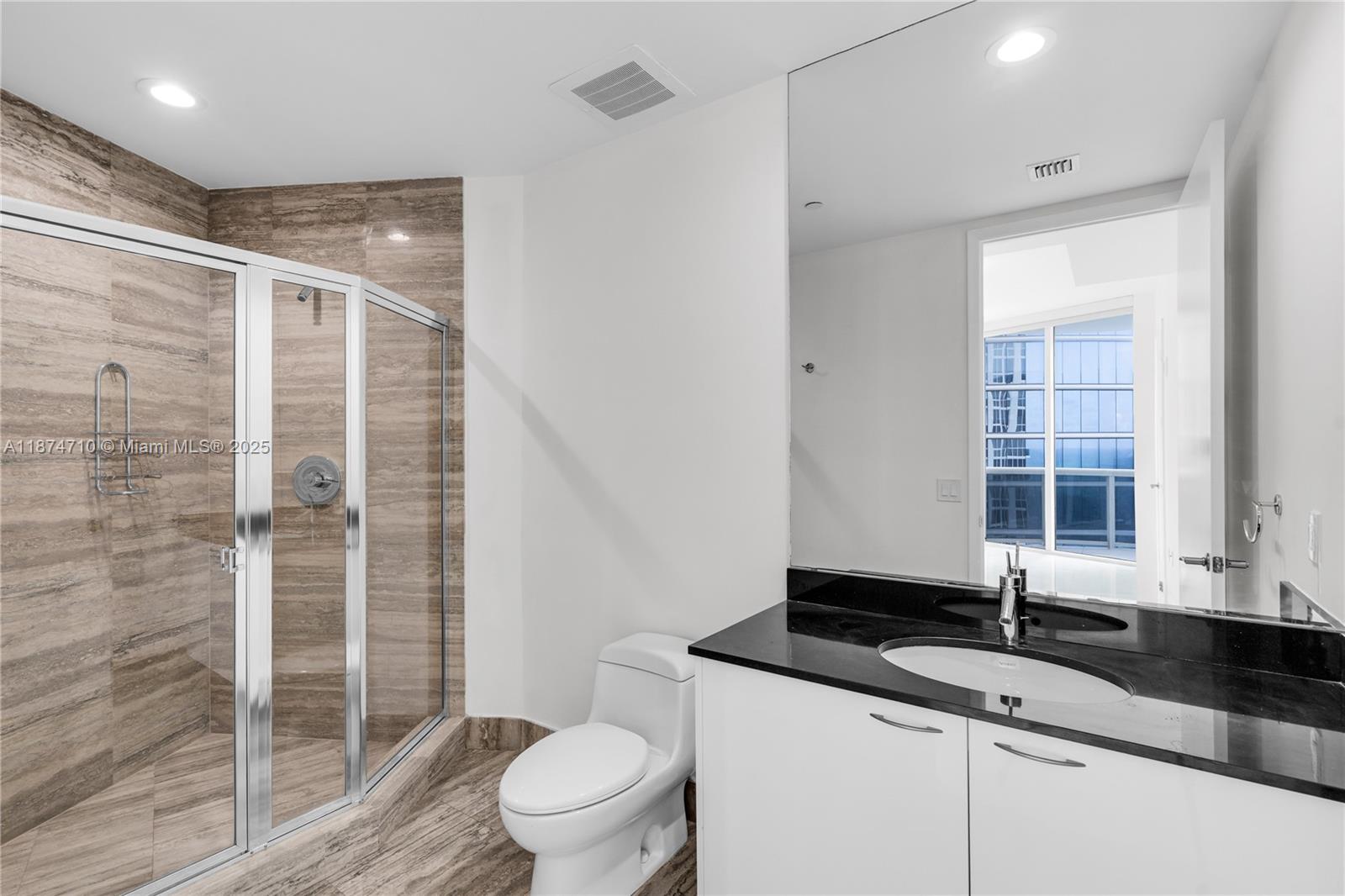 15811 Collins Ave #2407, Sunny Isles Beach FL 33160