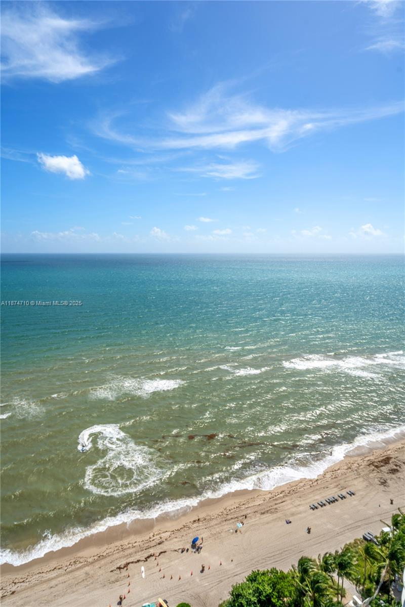 15811 Collins Ave #2407, Sunny Isles Beach FL 33160