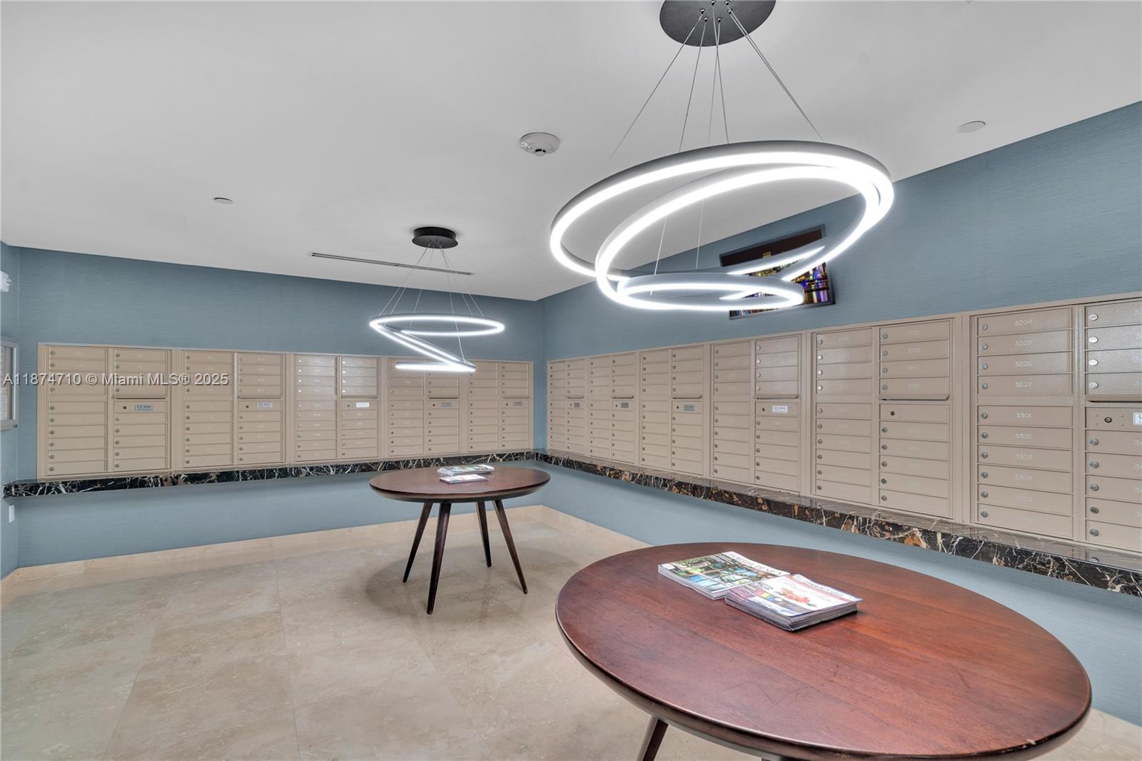 15811 Collins Ave #2407, Sunny Isles Beach FL 33160