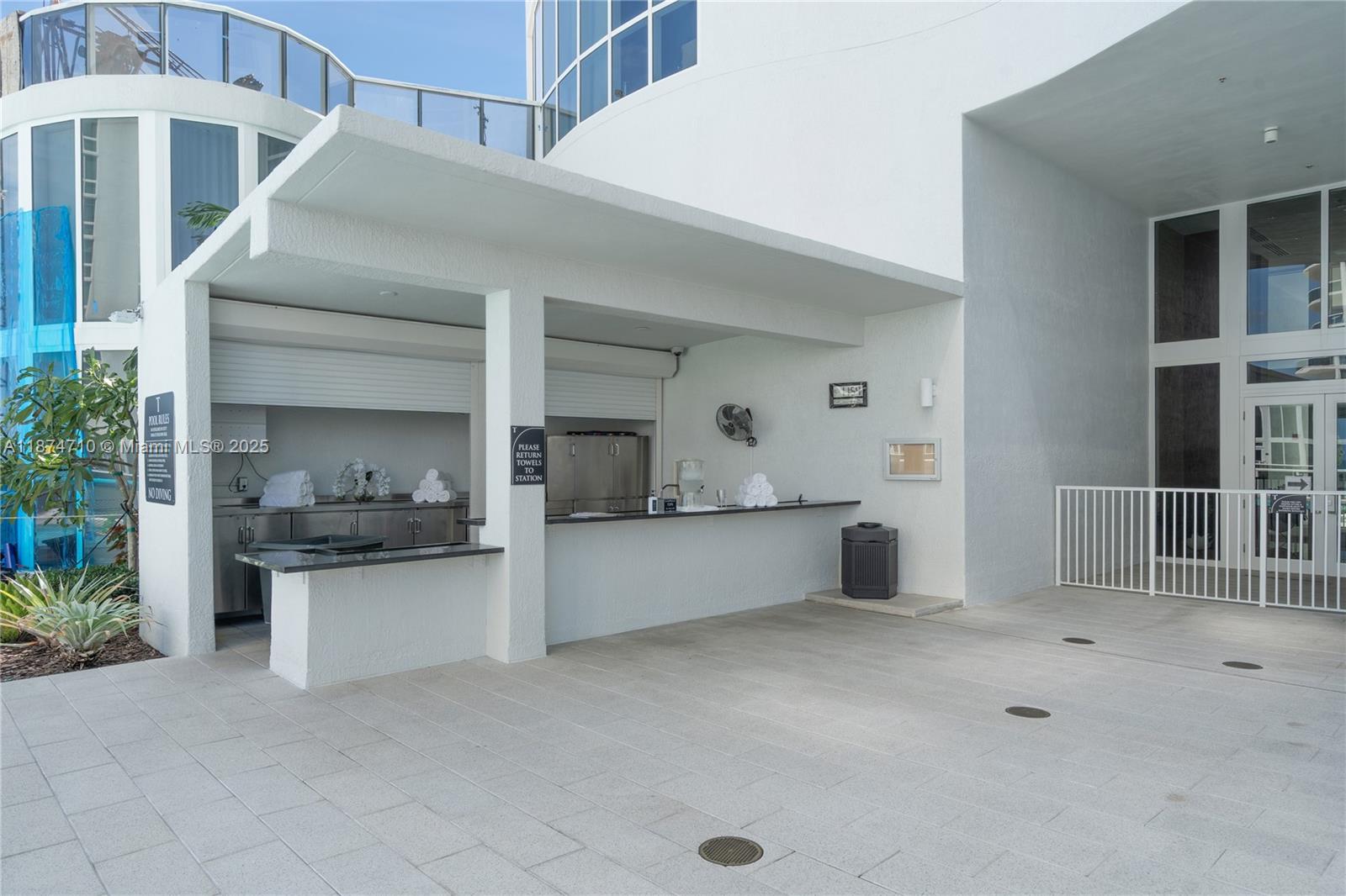 15811 Collins Ave #2407, Sunny Isles Beach FL 33160