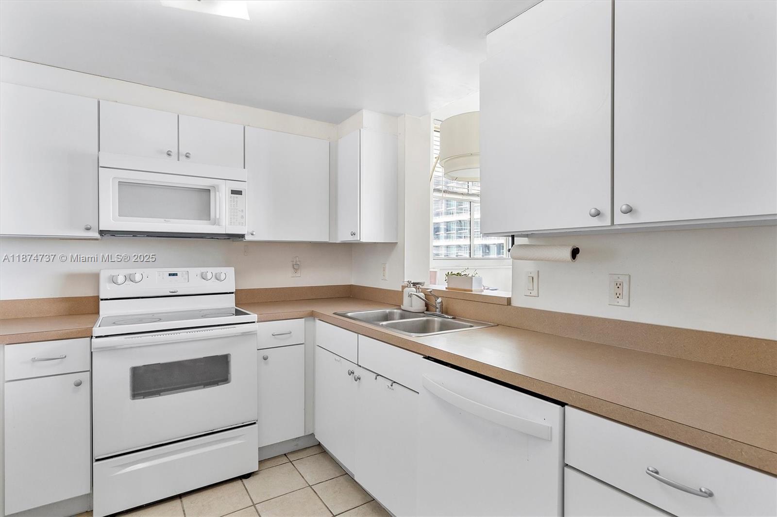 1250 S Miami Ave #3201, Miami FL 33130