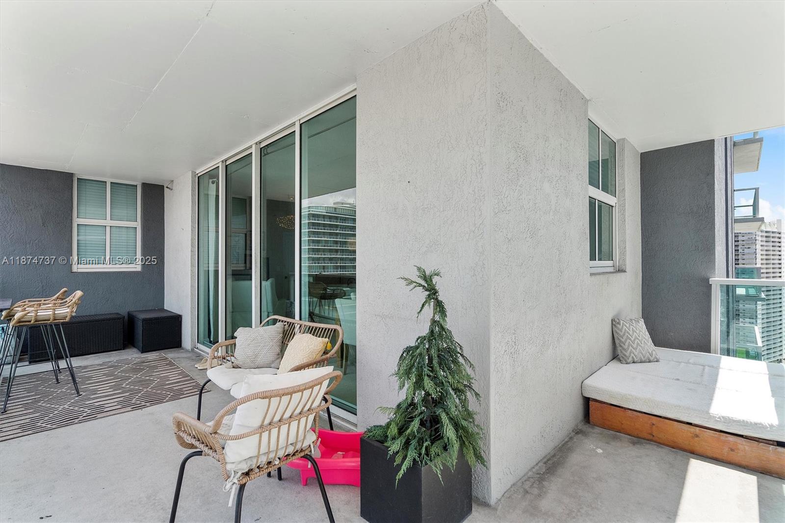 1250 S Miami Ave #3201, Miami FL 33130