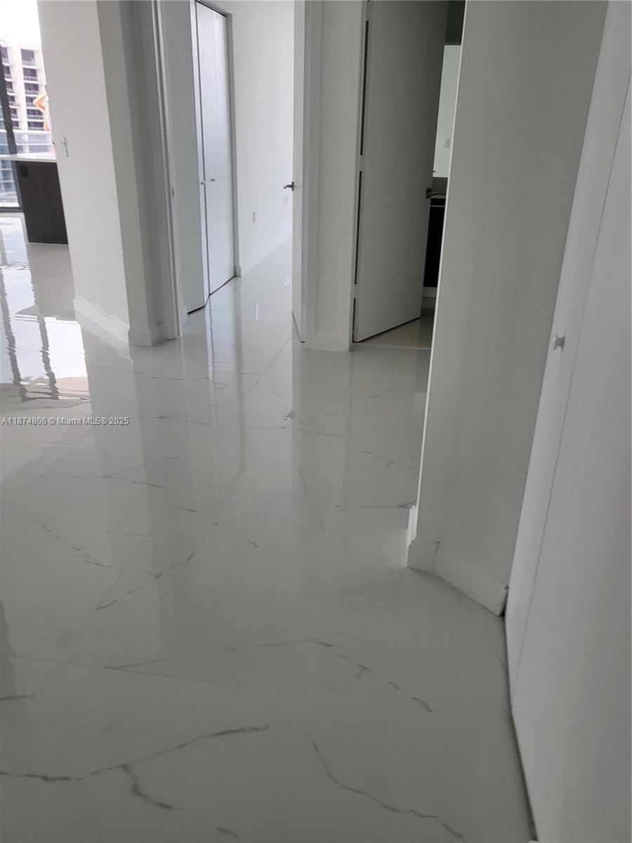 45 SW 9Th St #4303, Miami FL 33130