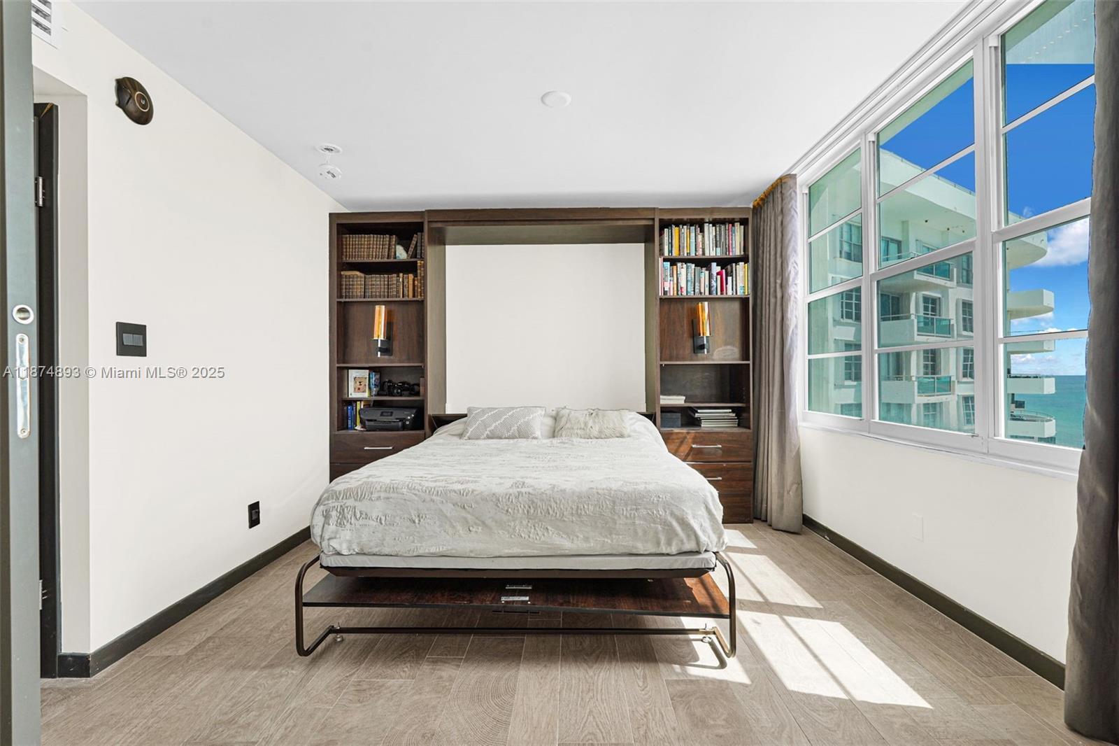 5151 Collins Ave #1519, Miami Beach FL 33140