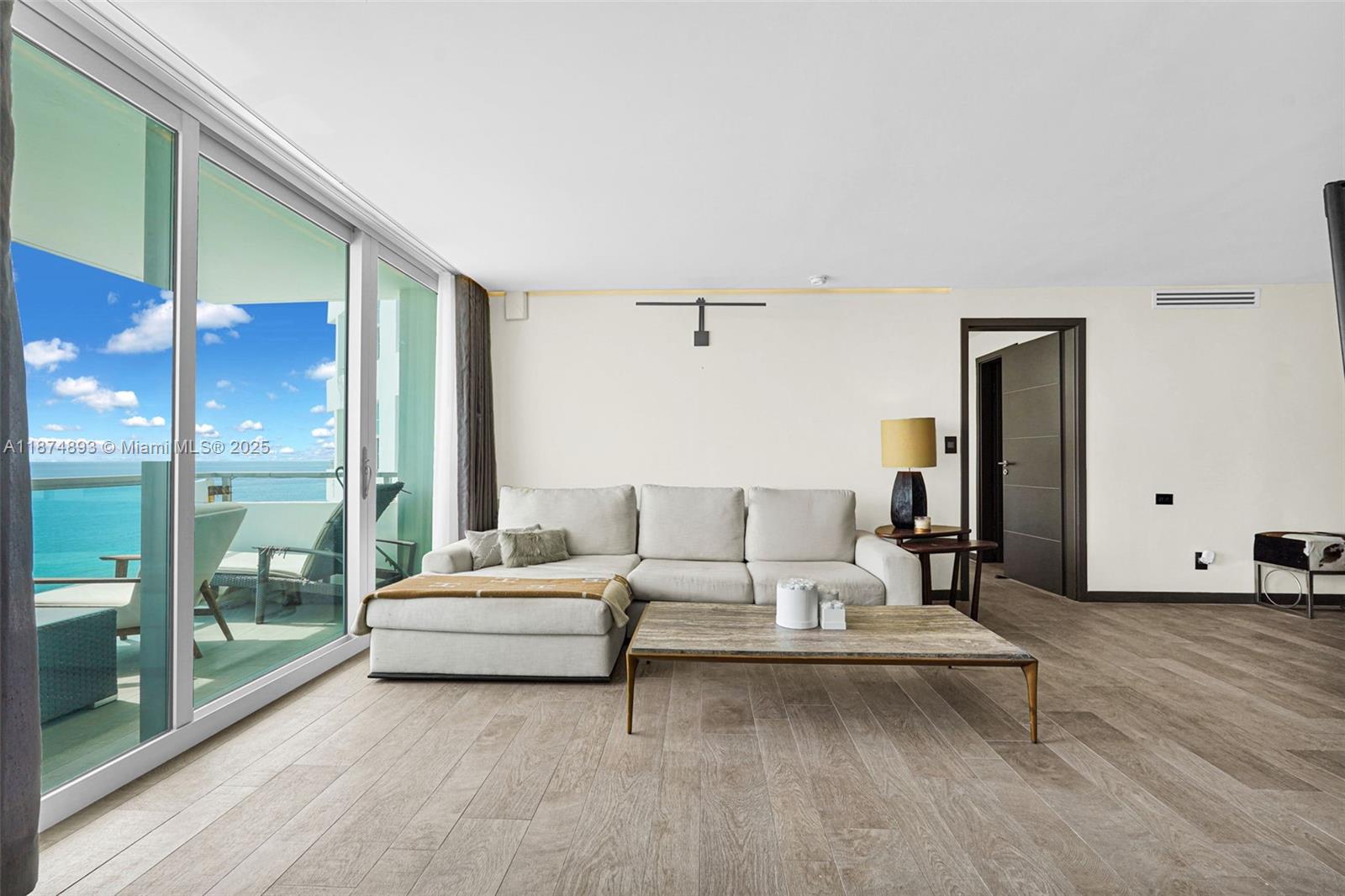 5151 Collins Ave #1519, Miami Beach FL 33140