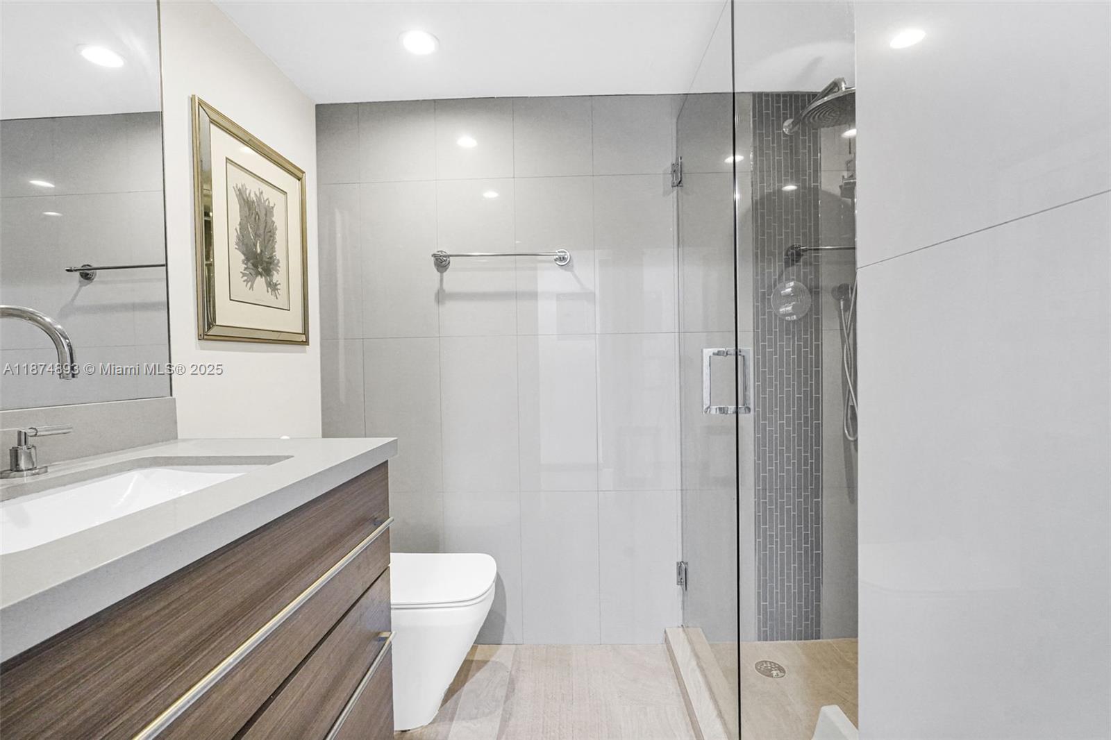 5151 Collins Ave #1519, Miami Beach FL 33140