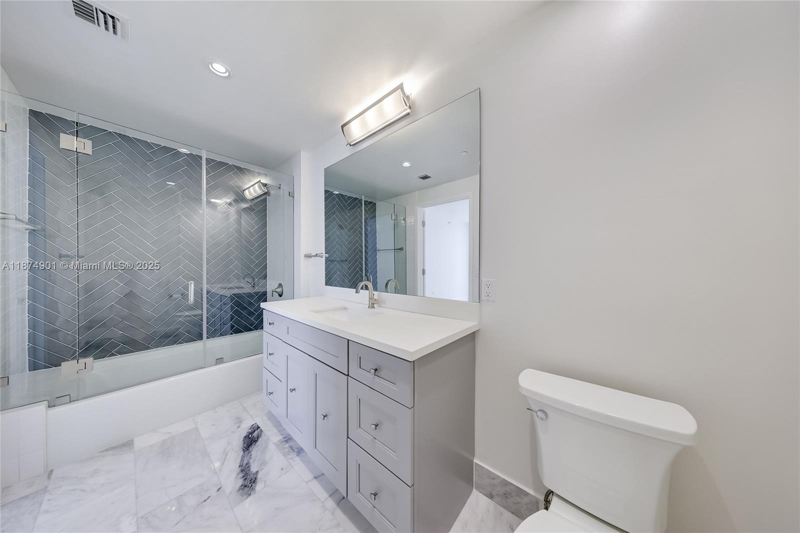 901 Brickell Key Blvd #2401, Miami FL 33131