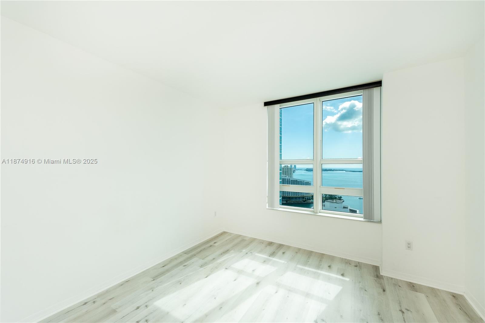 951 Brickell Ave #3102, Miami FL 33131