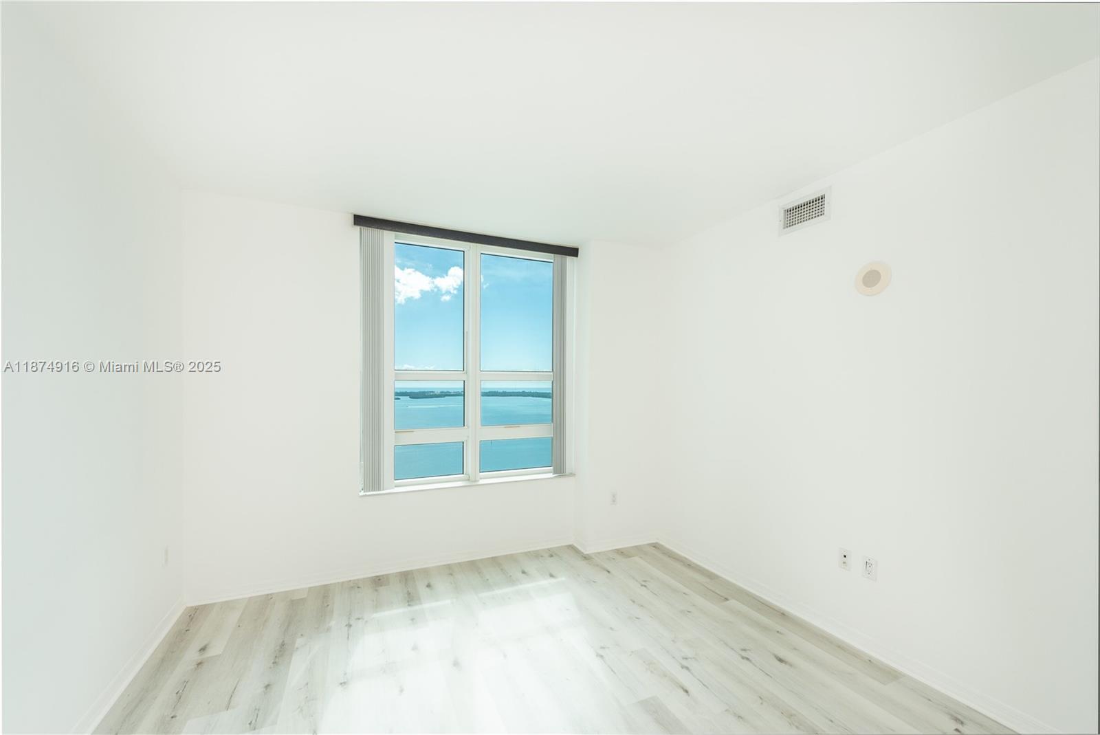 951 Brickell Ave #3102, Miami FL 33131