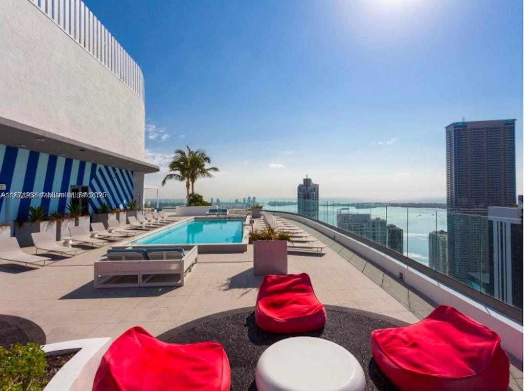 45 SW 9th St #1808, Miami FL 33130