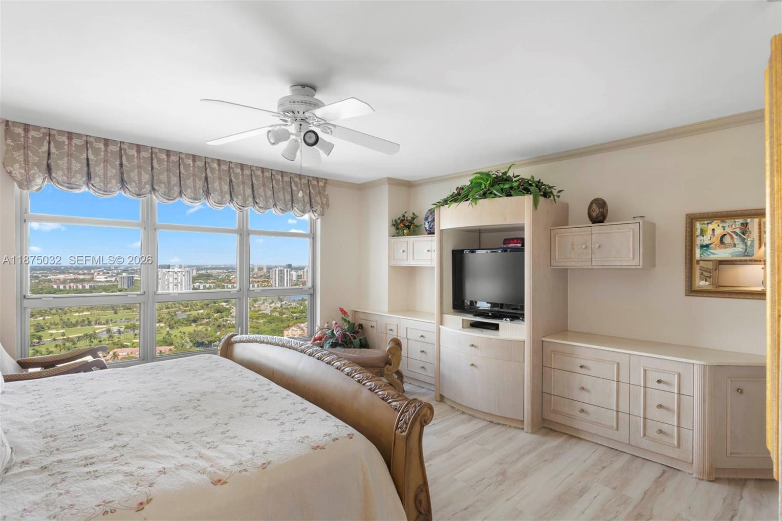 3500 Mystic Pointe Dr #3505, Aventura FL 33180