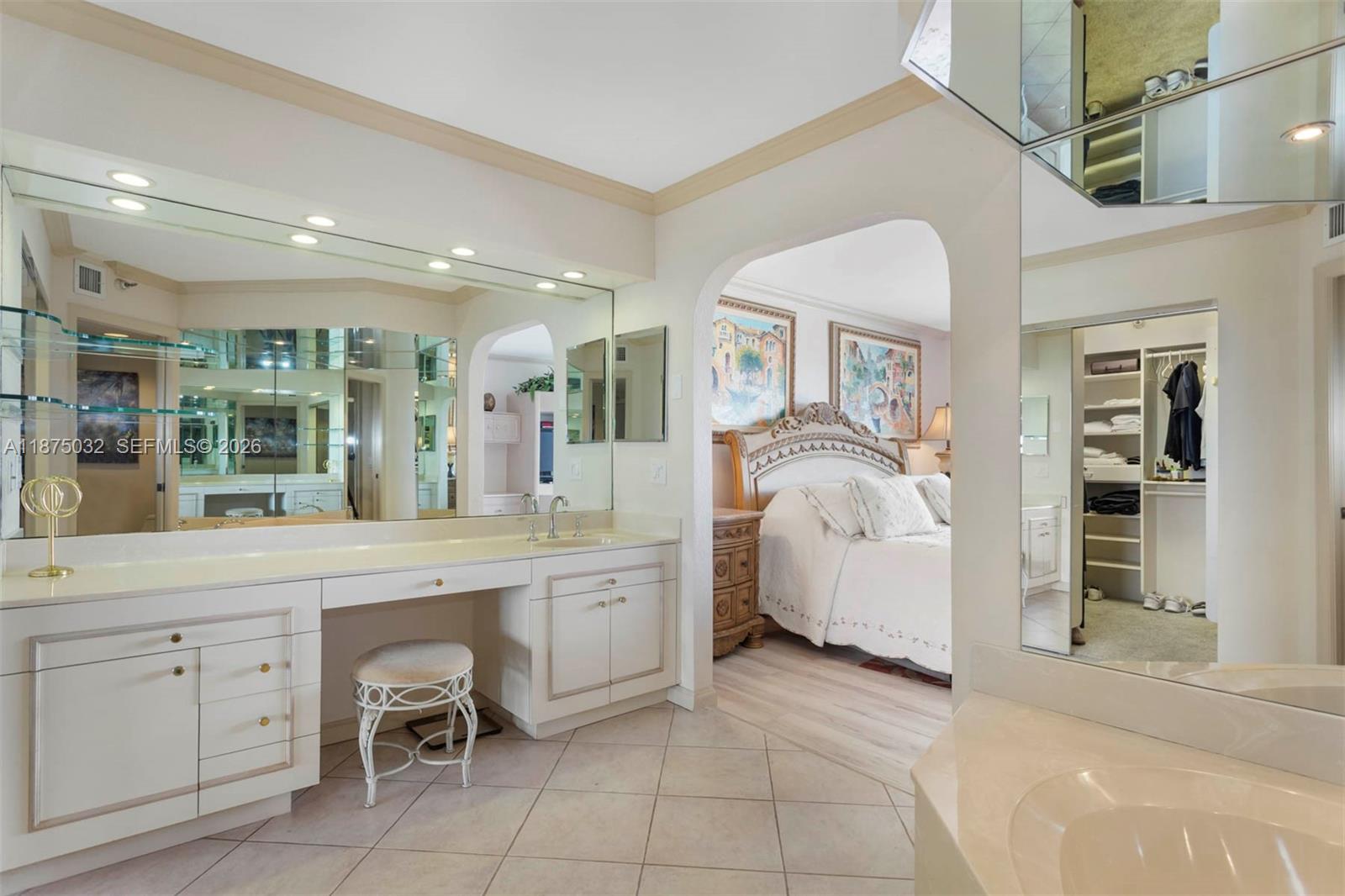 3500 Mystic Pointe Dr #3505, Aventura FL 33180