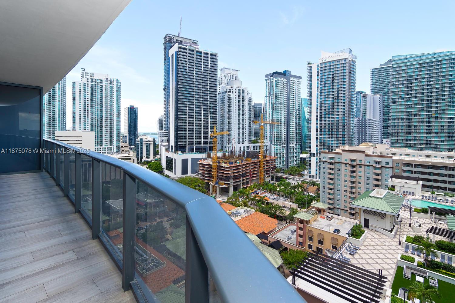 55 SW 9 St #1606, Miami FL 33130