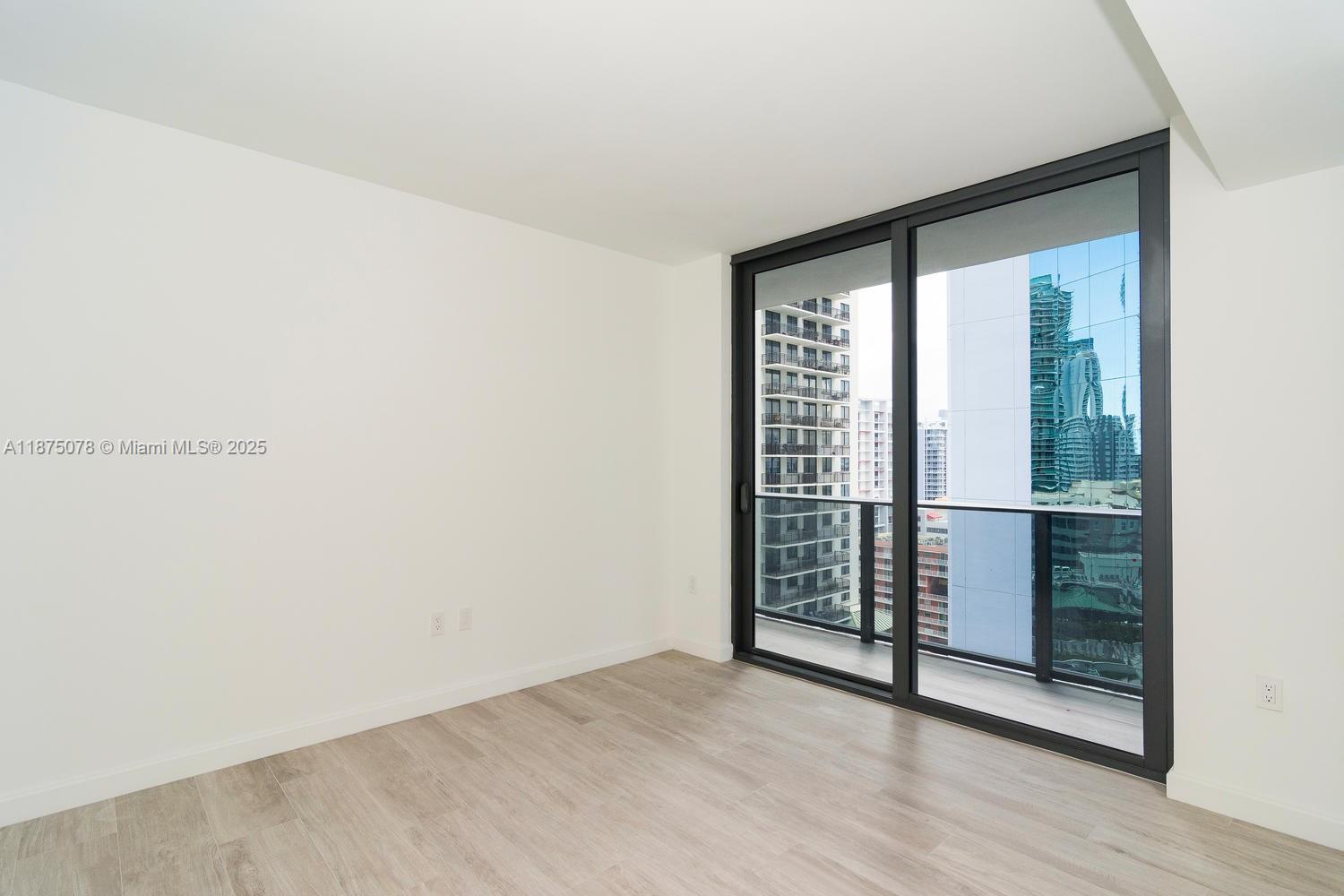 55 SW 9 St #1606, Miami FL 33130