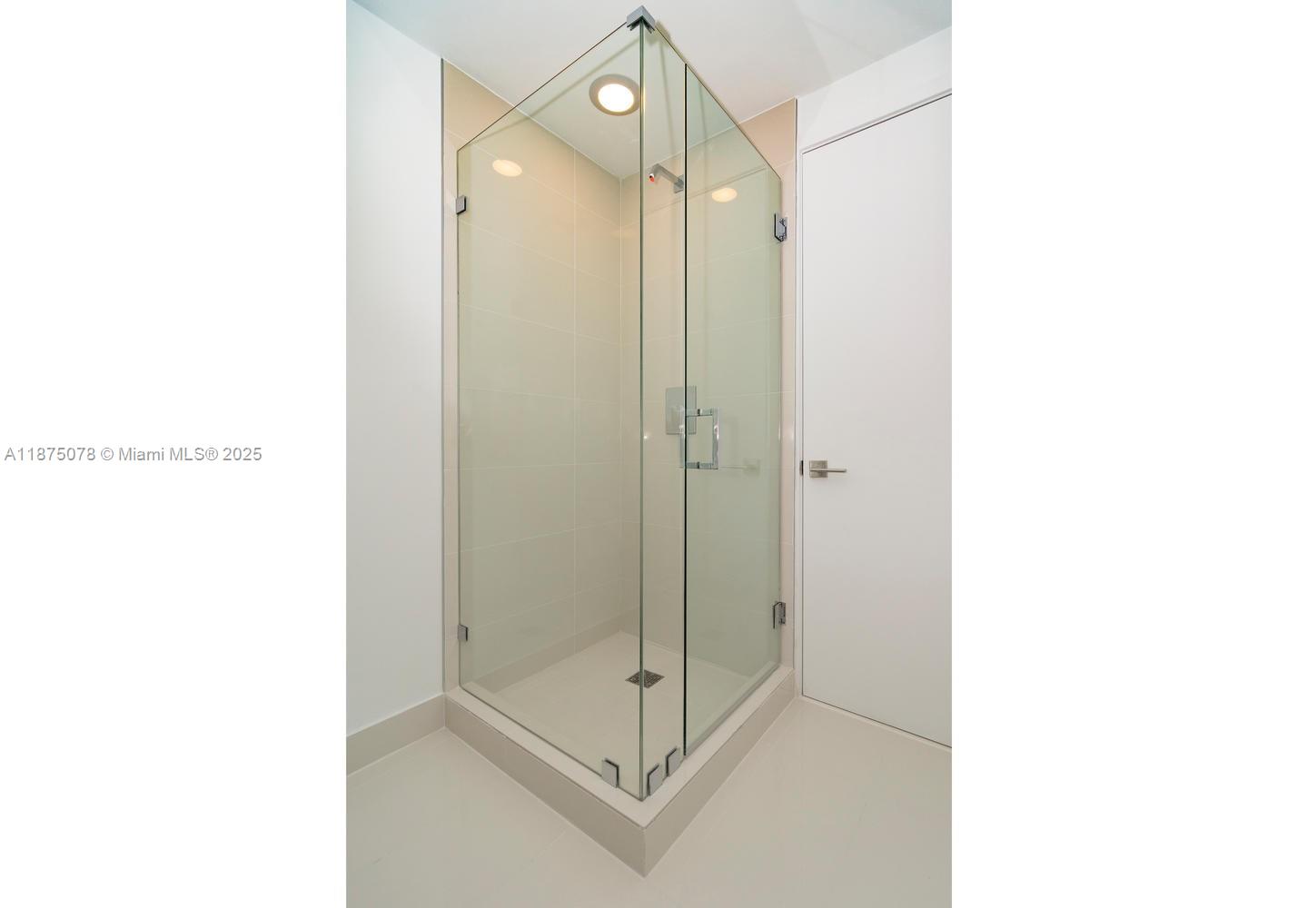 55 SW 9 St #1606, Miami FL 33130
