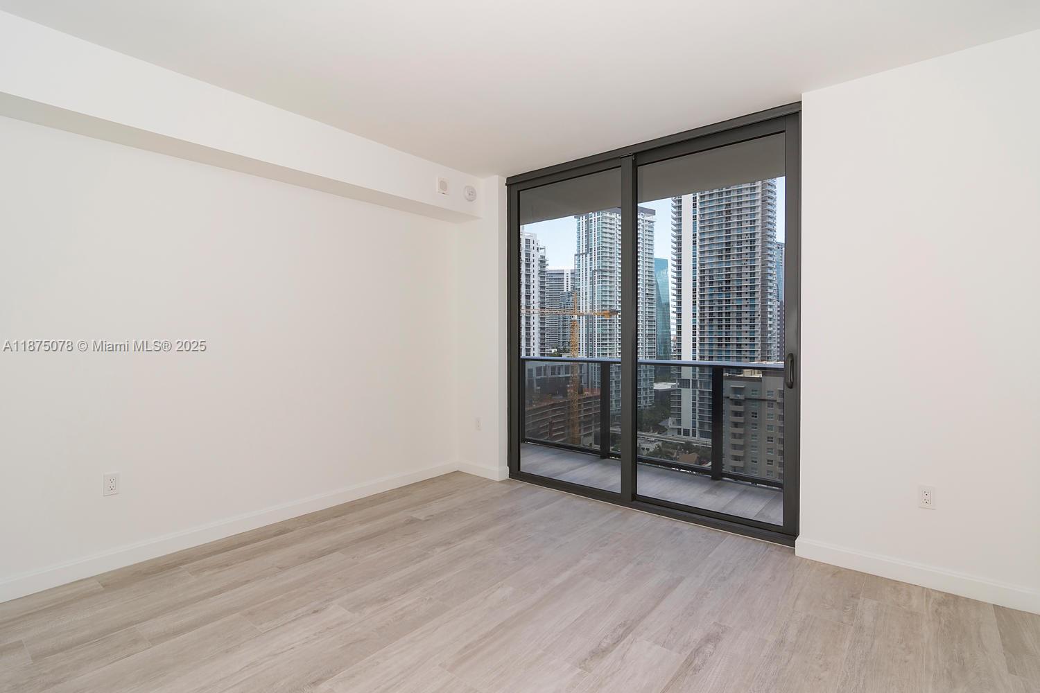 55 SW 9 St #1606, Miami FL 33130