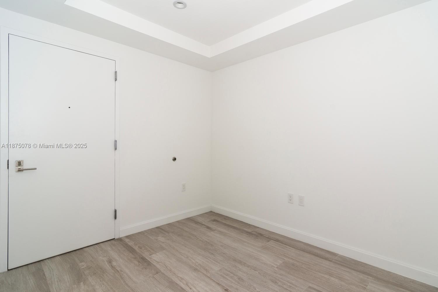 55 SW 9 St #1606, Miami FL 33130