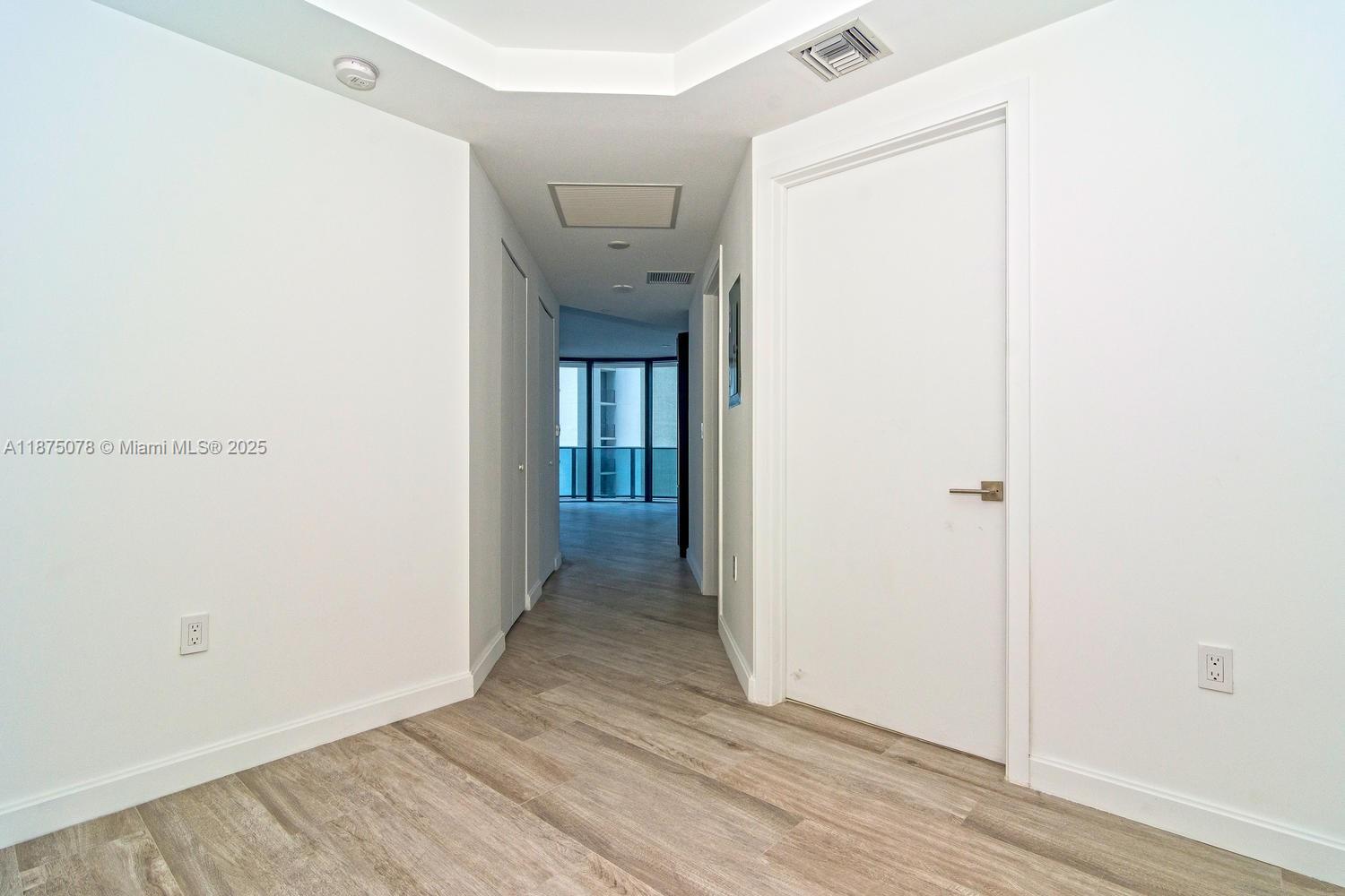 55 SW 9 St #1606, Miami FL 33130