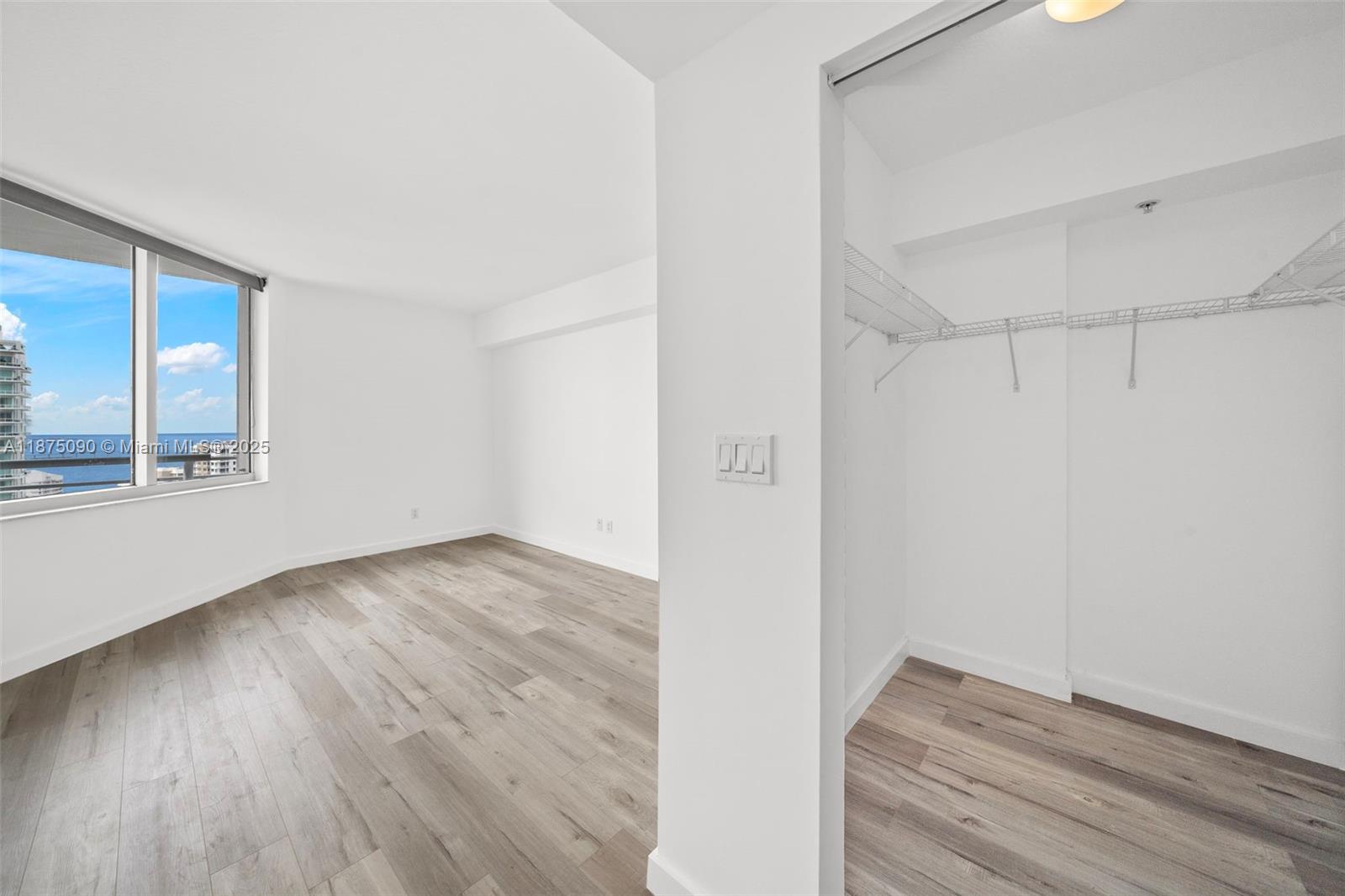 325 S Biscayne Blvd #3819, Miami FL 33131
