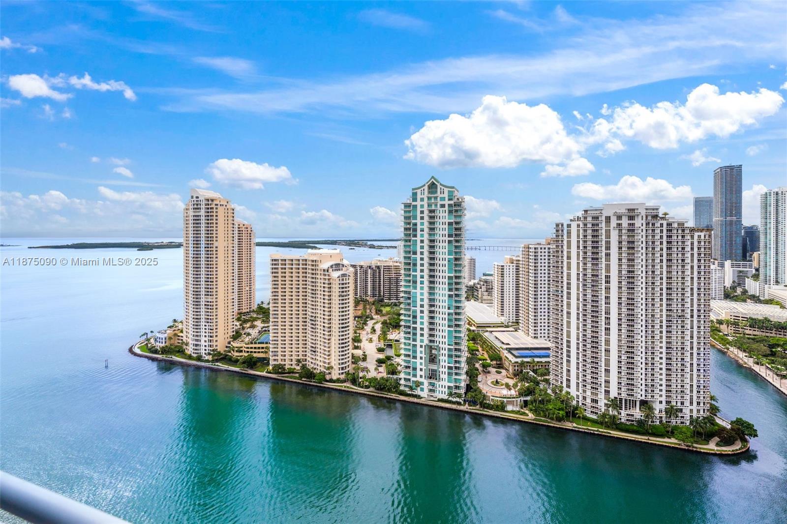 325 S Biscayne Blvd #3819, Miami FL 33131