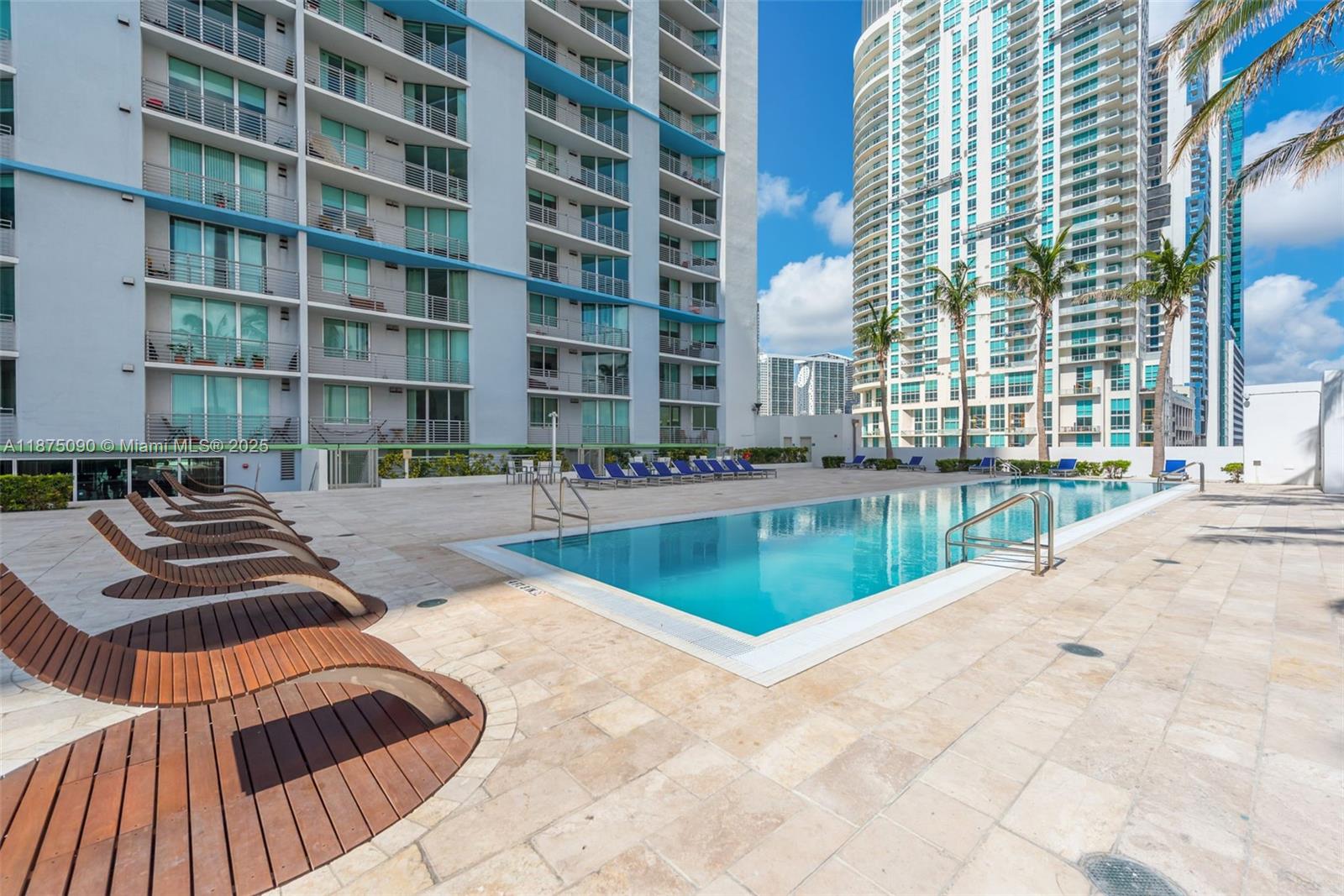 325 S Biscayne Blvd #3819, Miami FL 33131
