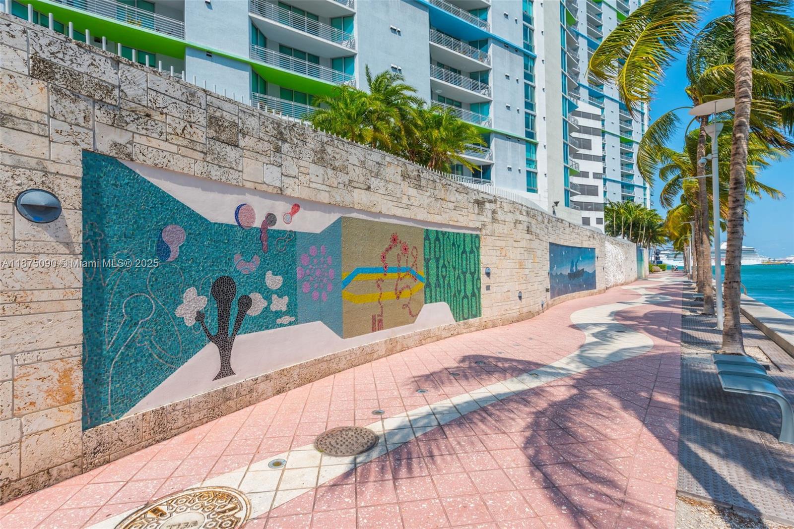 325 S Biscayne Blvd #3819, Miami FL 33131