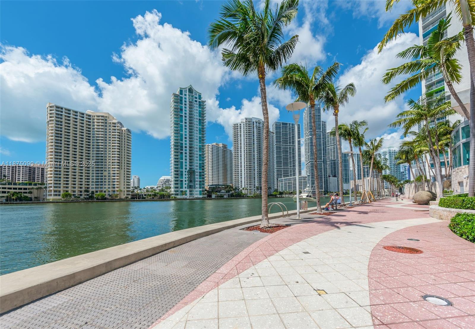 325 S Biscayne Blvd #3819, Miami FL 33131