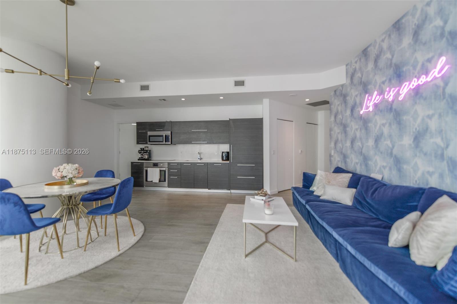 45 SW 9th ST #4108, Miami FL 33130
