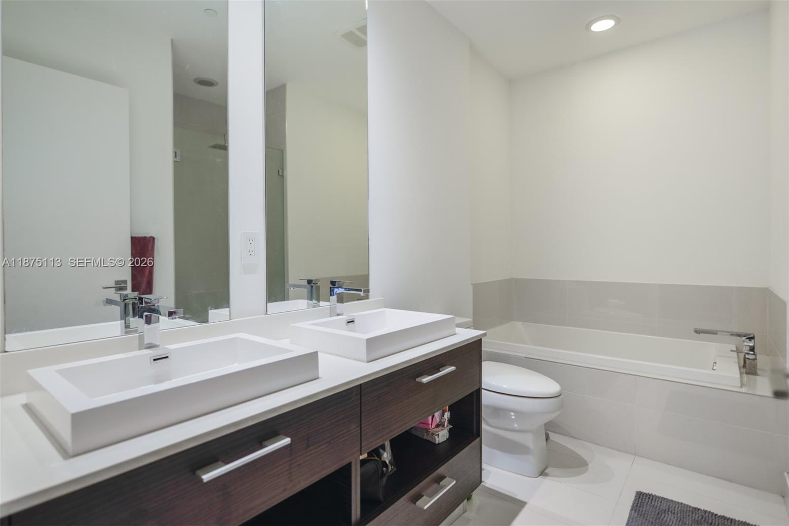 45 SW 9th ST #4108, Miami FL 33130