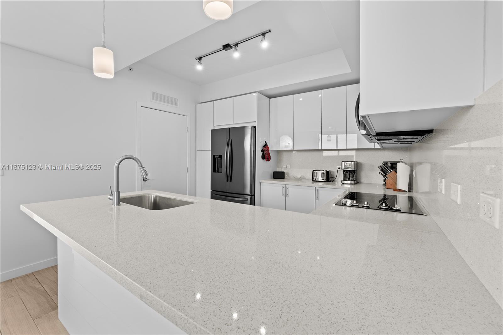 999 SW 1st Ave #3304, Miami FL 33130