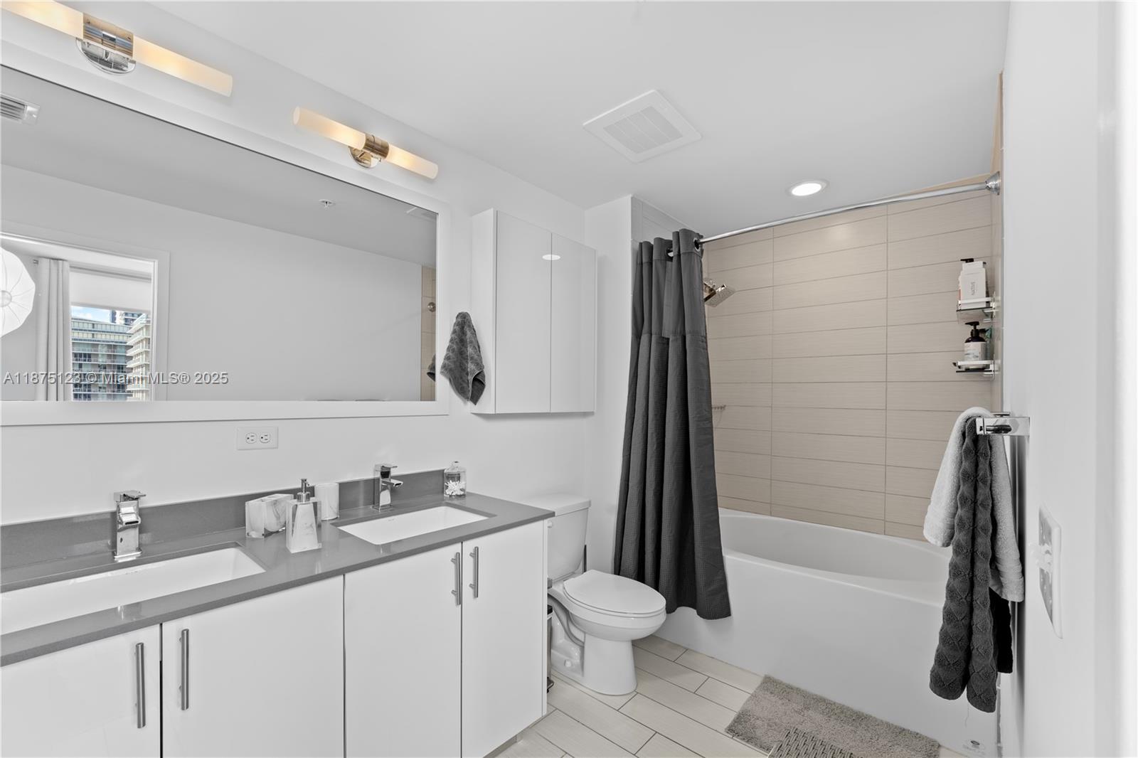 999 SW 1st Ave #3304, Miami FL 33130