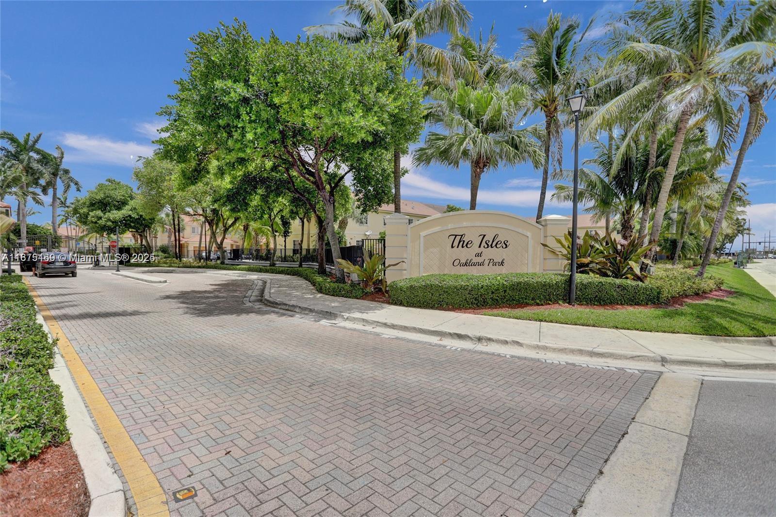 3237 NW 32nd Ter, Oakland Park FL 33309