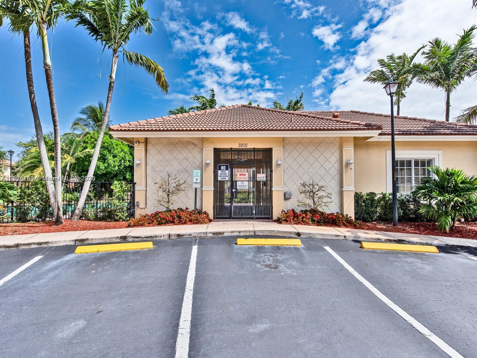 3237 NW 32nd Ter, Oakland Park FL 33309
