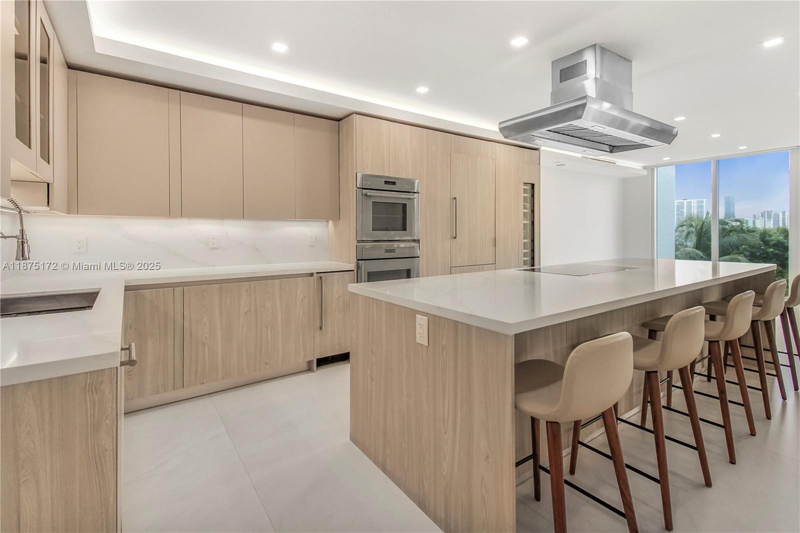 3301 NE 183rd St #503, Aventura FL 33160