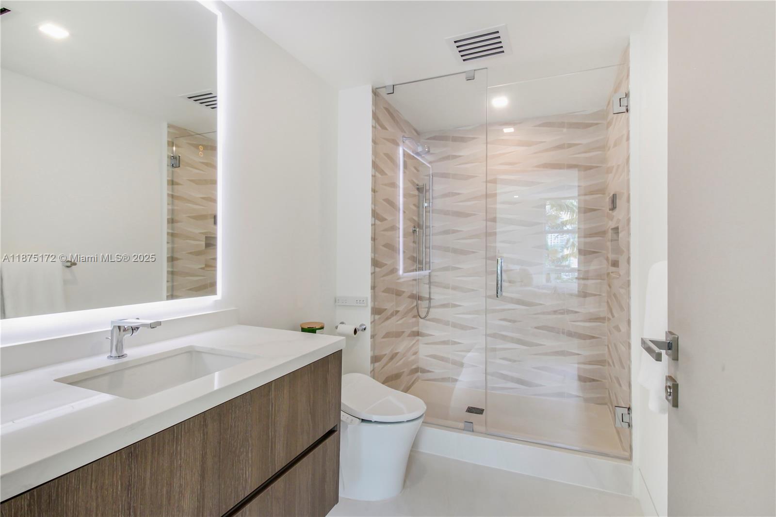 3301 NE 183rd St #503, Aventura FL 33160