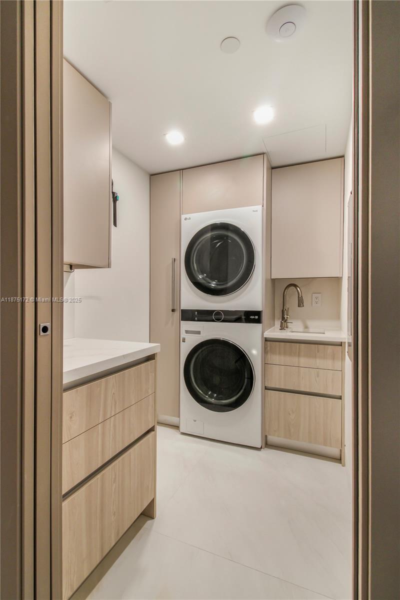 3301 NE 183rd St #503, Aventura FL 33160