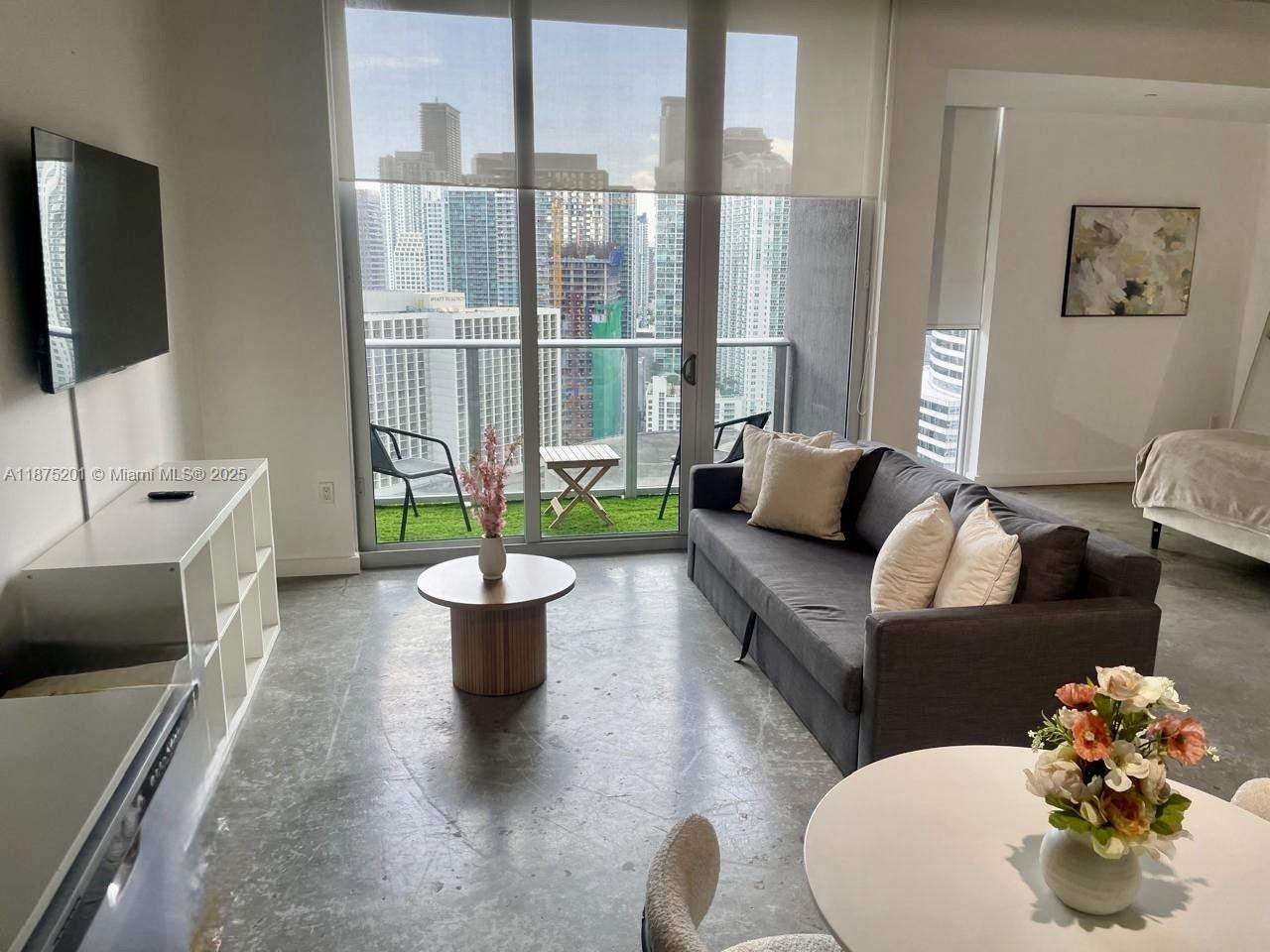 151 SE 1st St #2807, Miami FL 33131