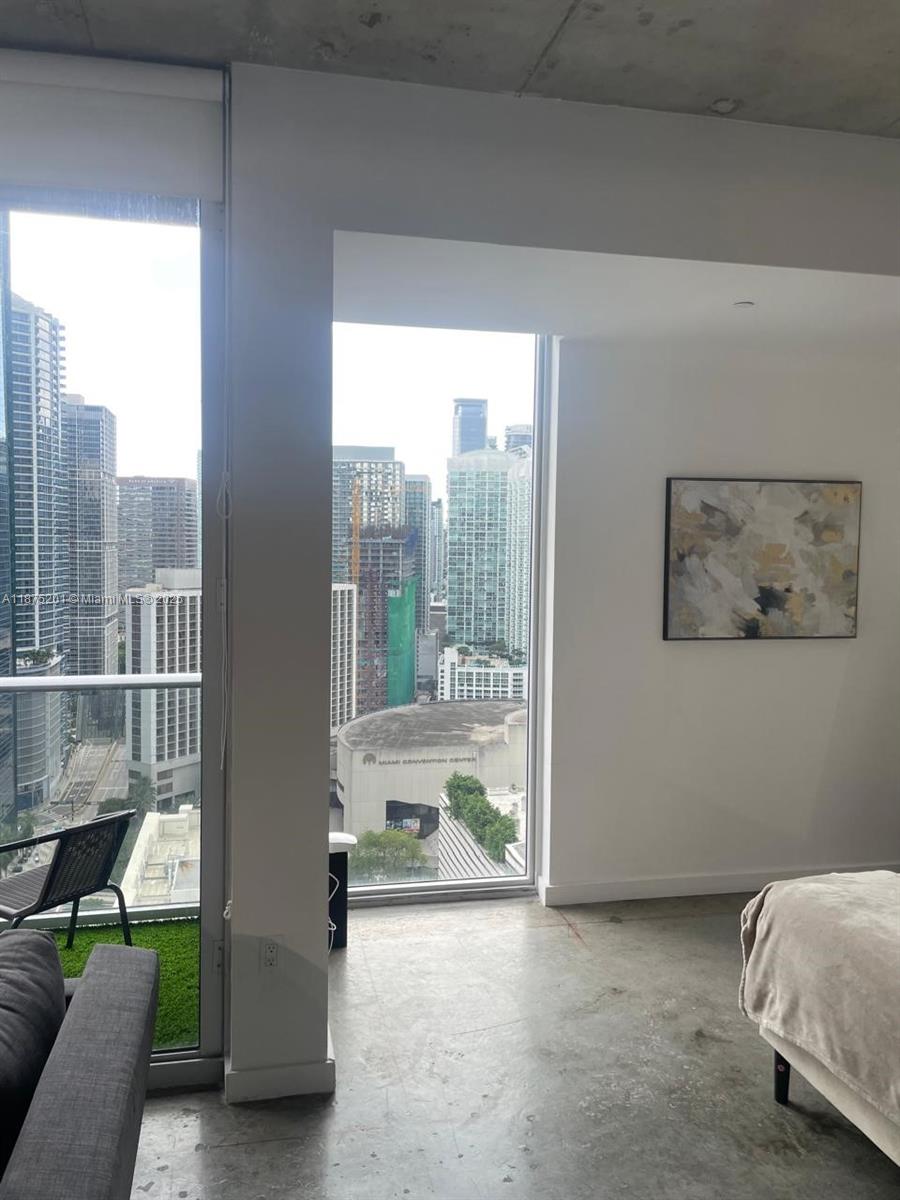 151 SE 1st St #2807, Miami FL 33131