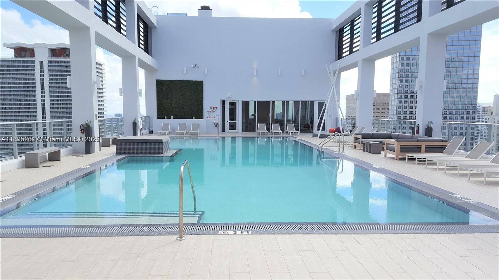 151 SE 1st St #2807, Miami FL 33131
