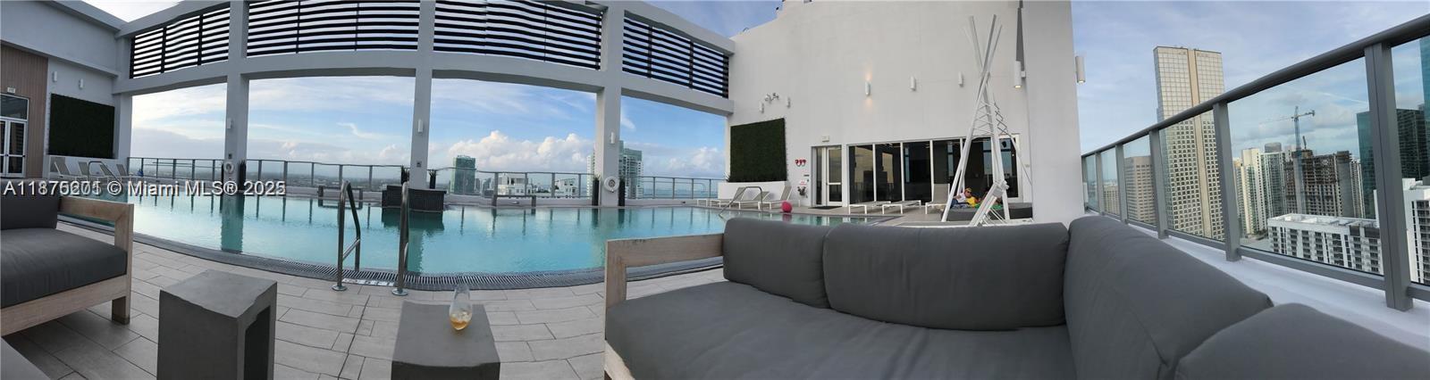 151 SE 1st St #2807, Miami FL 33131