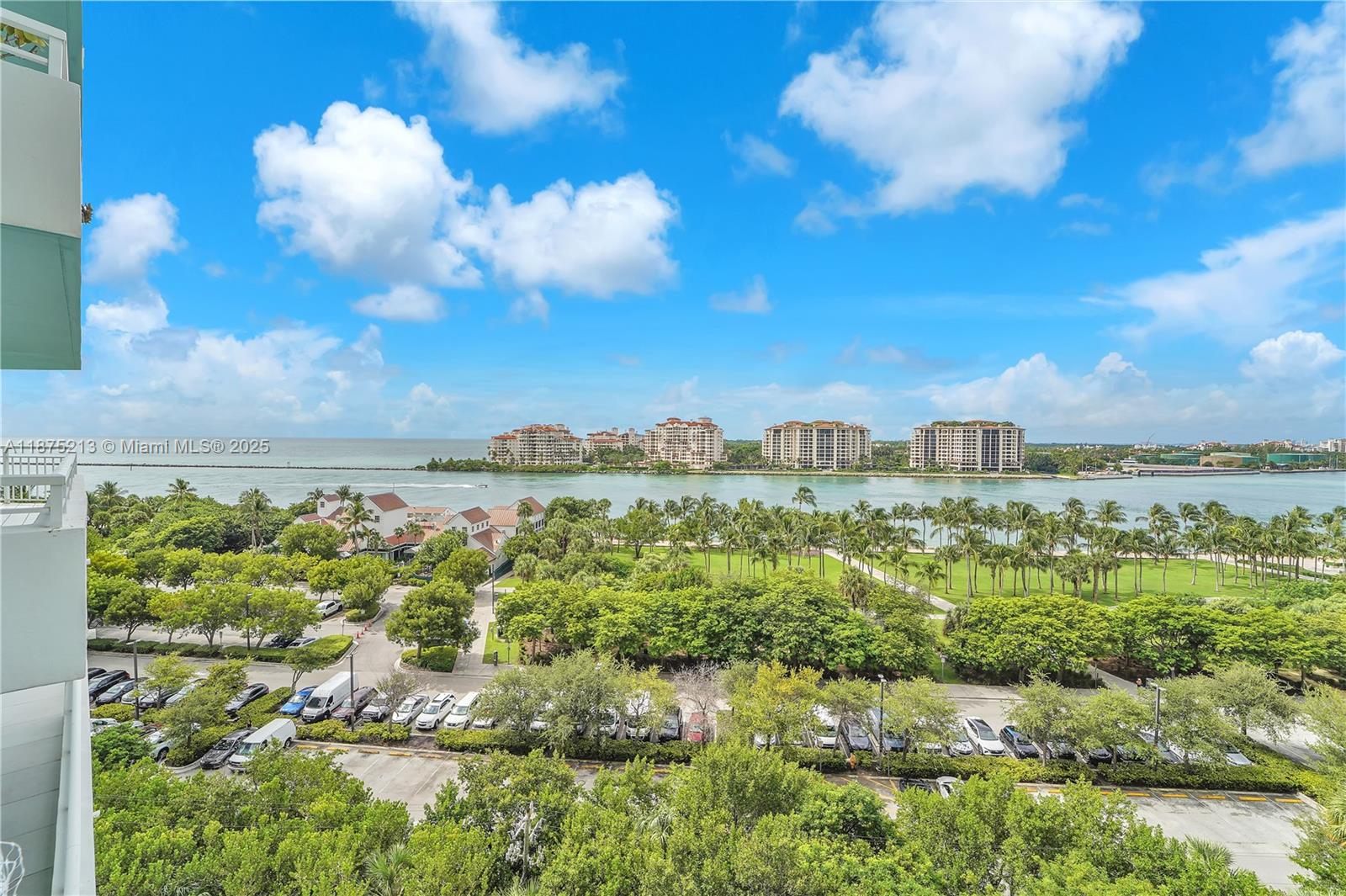 400 S Pointe Dr #901, Miami Beach FL 33139