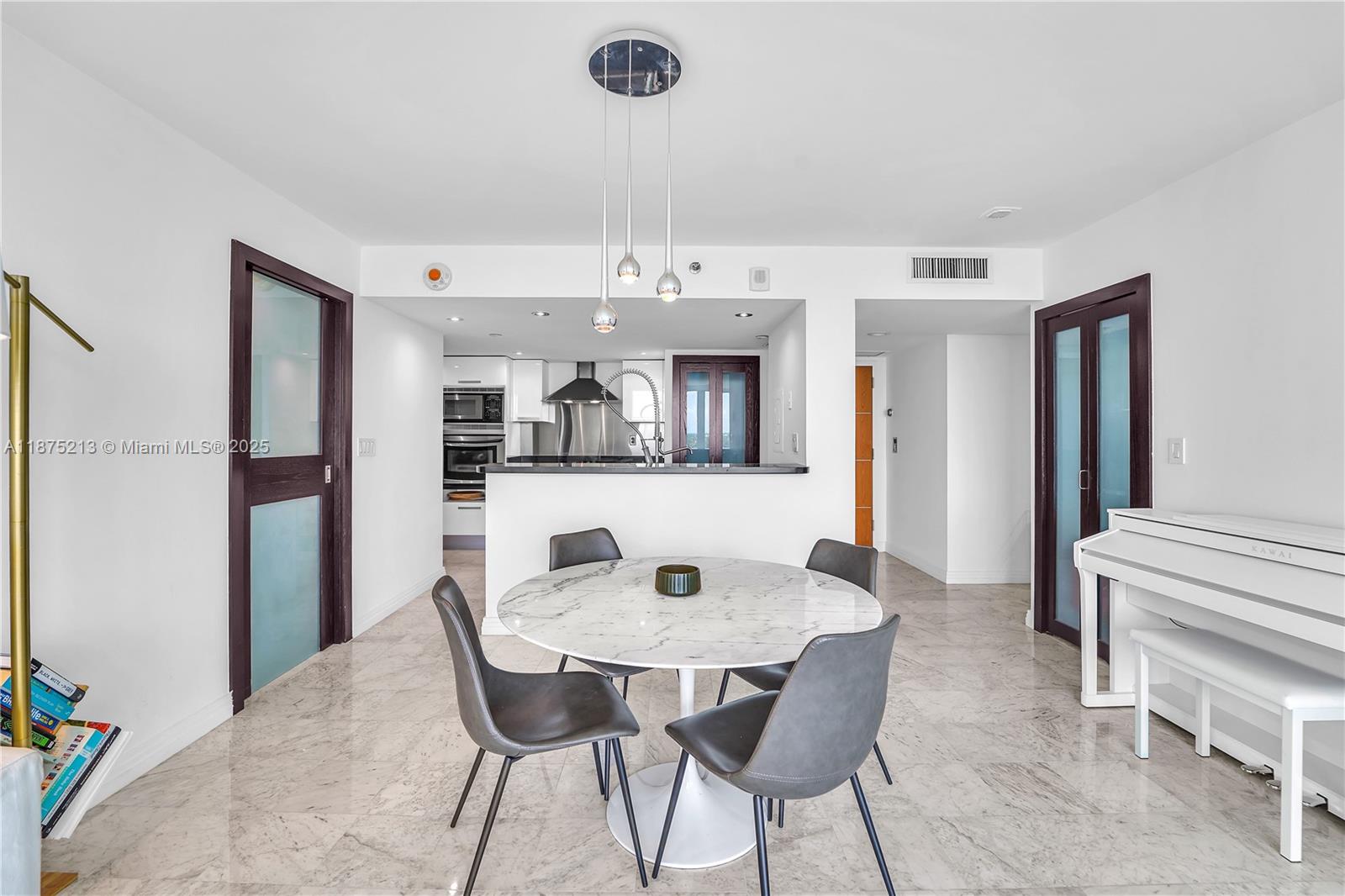 400 S Pointe Dr #901, Miami Beach FL 33139