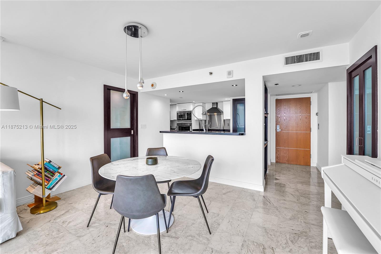 400 S Pointe Dr #901, Miami Beach FL 33139