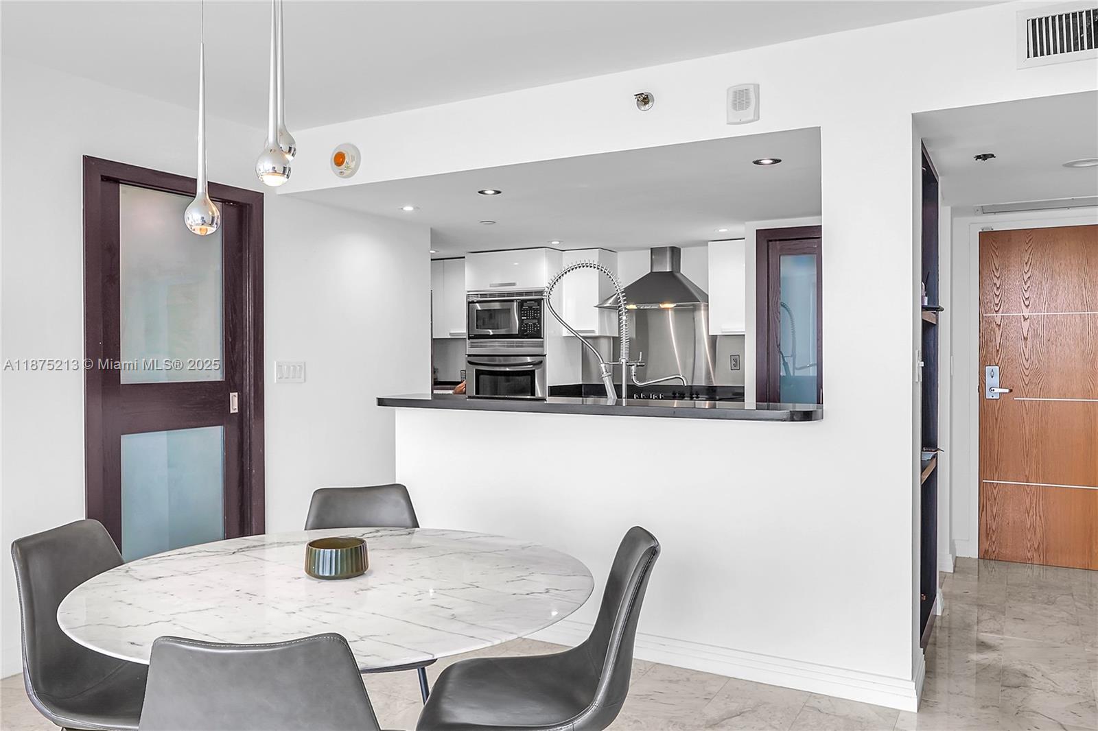 400 S Pointe Dr #901, Miami Beach FL 33139