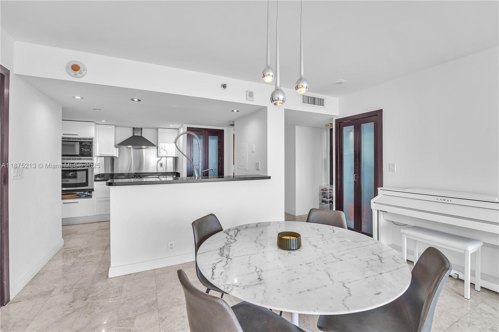 400 S Pointe Dr #901, Miami Beach FL 33139