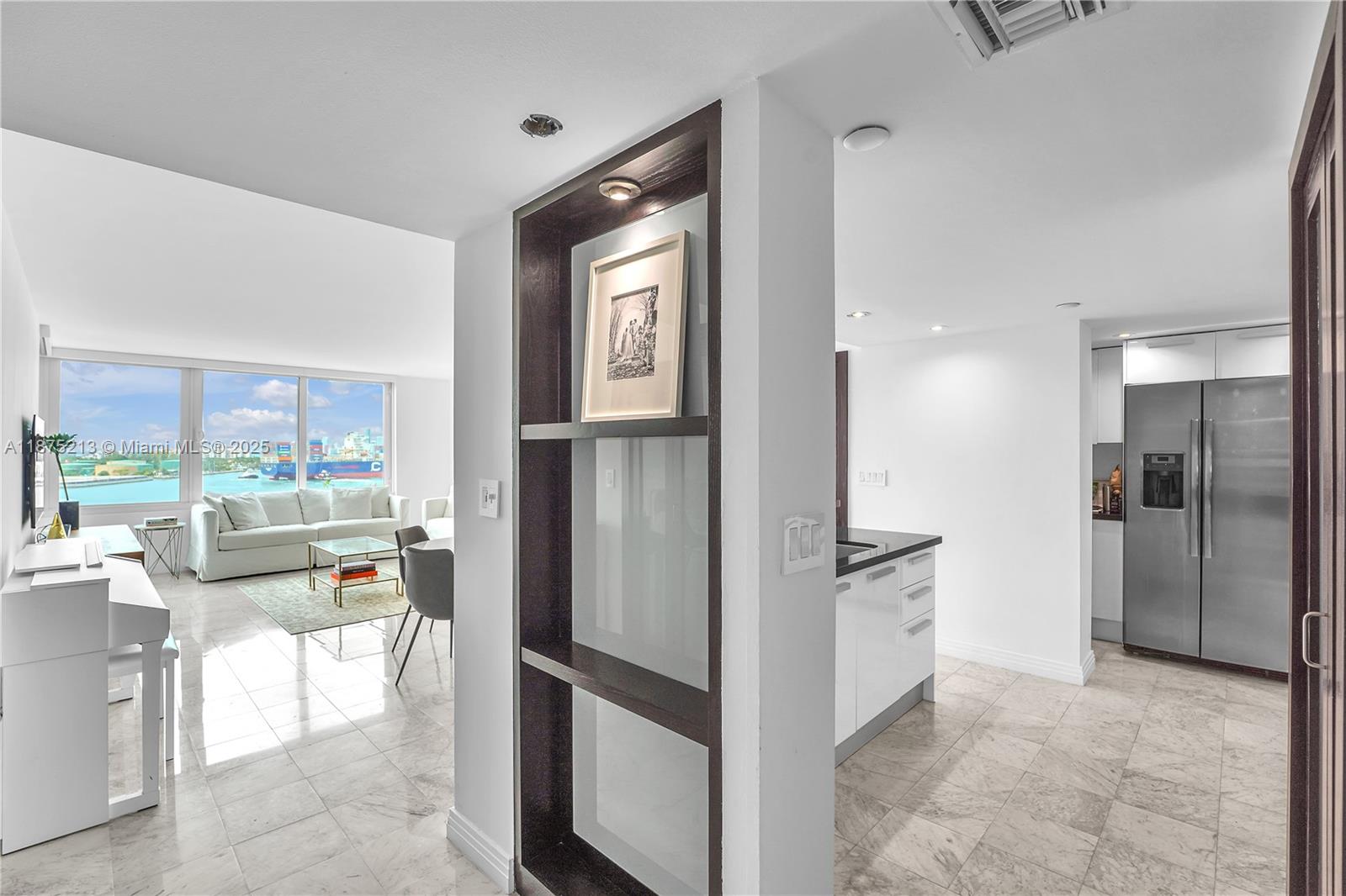 400 S Pointe Dr #901, Miami Beach FL 33139