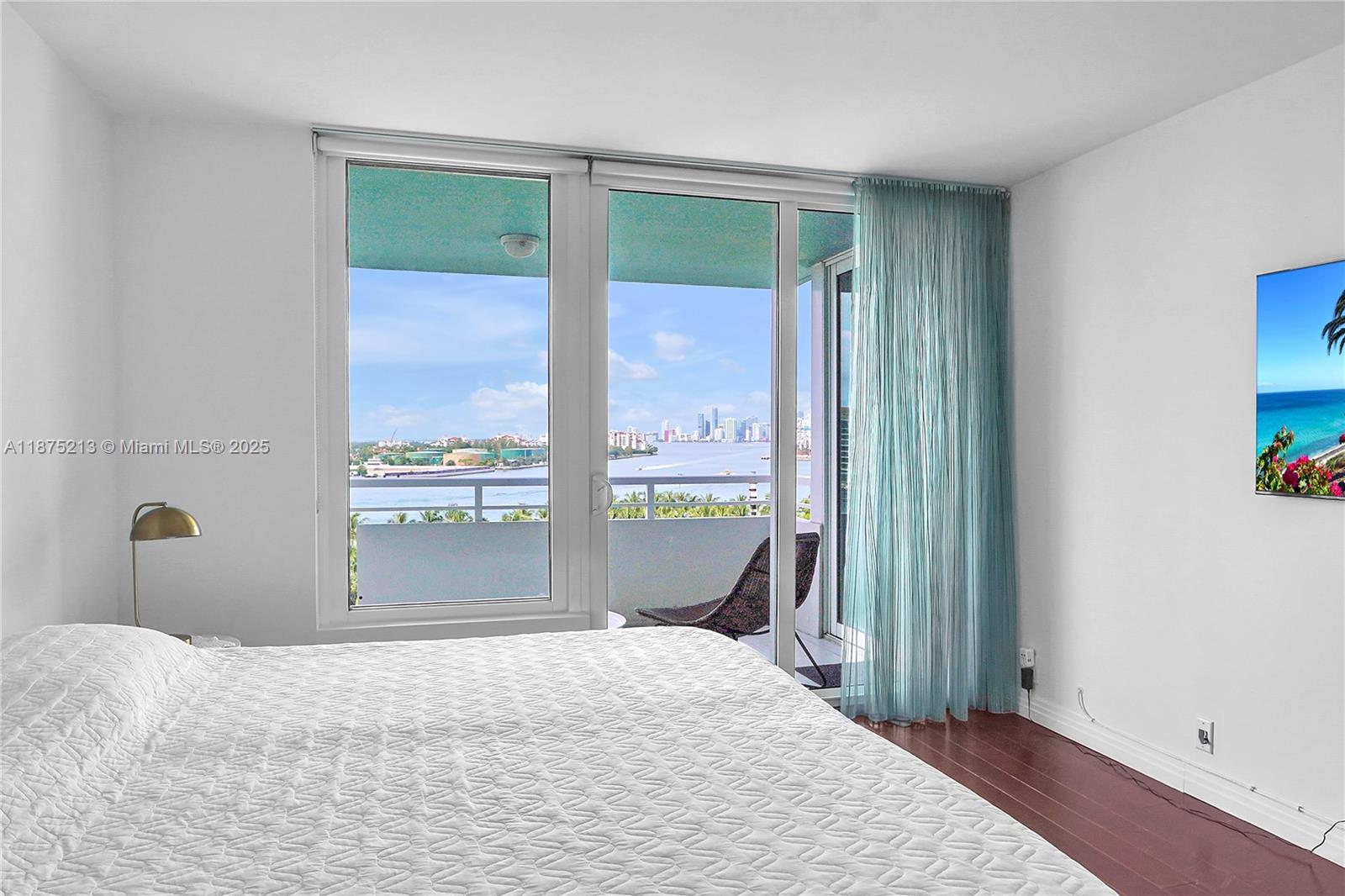 400 S Pointe Dr #901, Miami Beach FL 33139