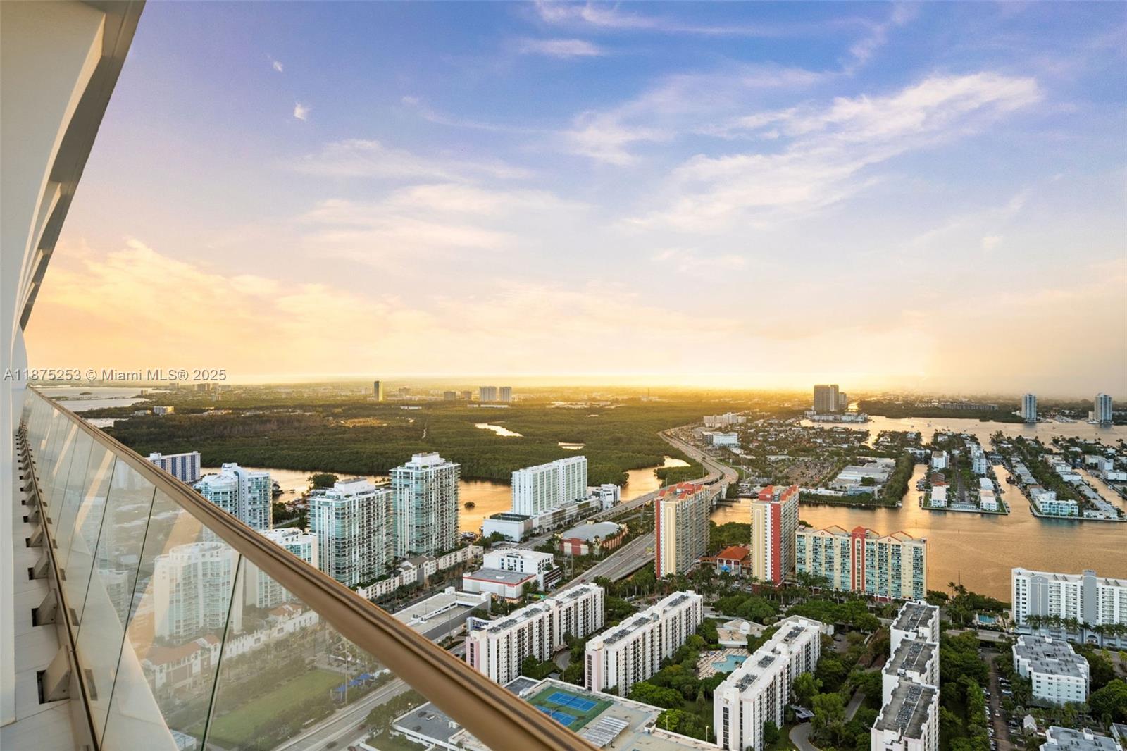 16901 Collins Ave #5105, Sunny Isles Beach FL 33160