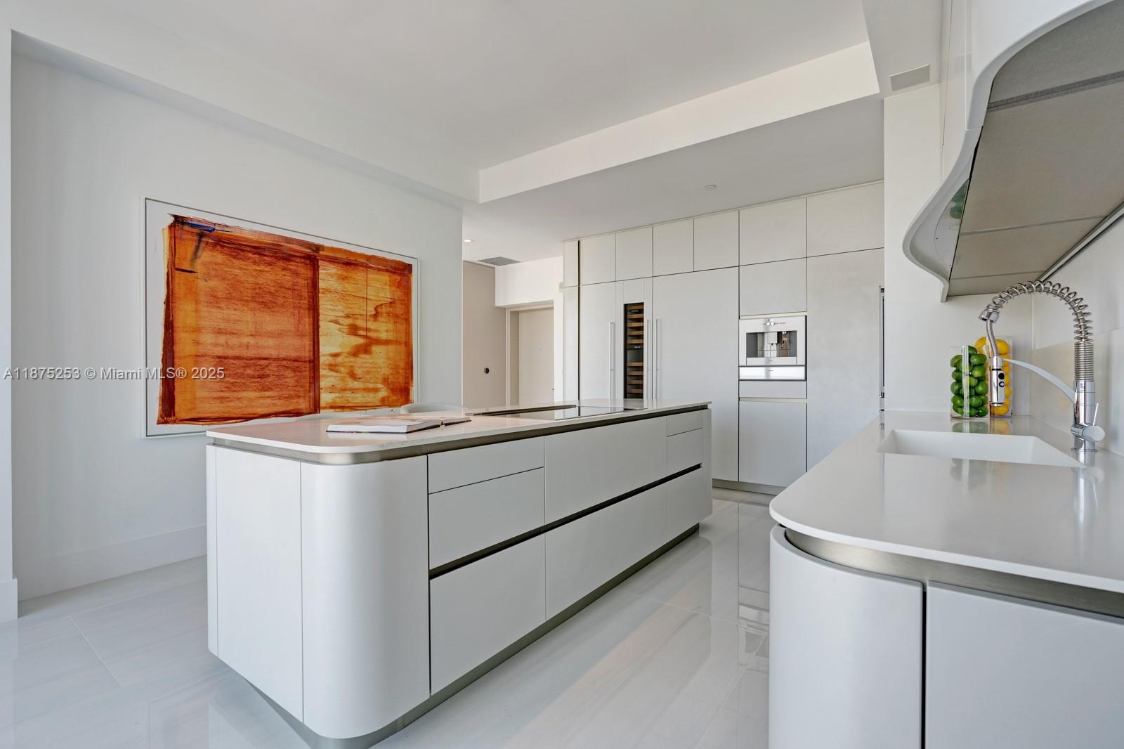 16901 Collins Ave #5105, Sunny Isles Beach FL 33160