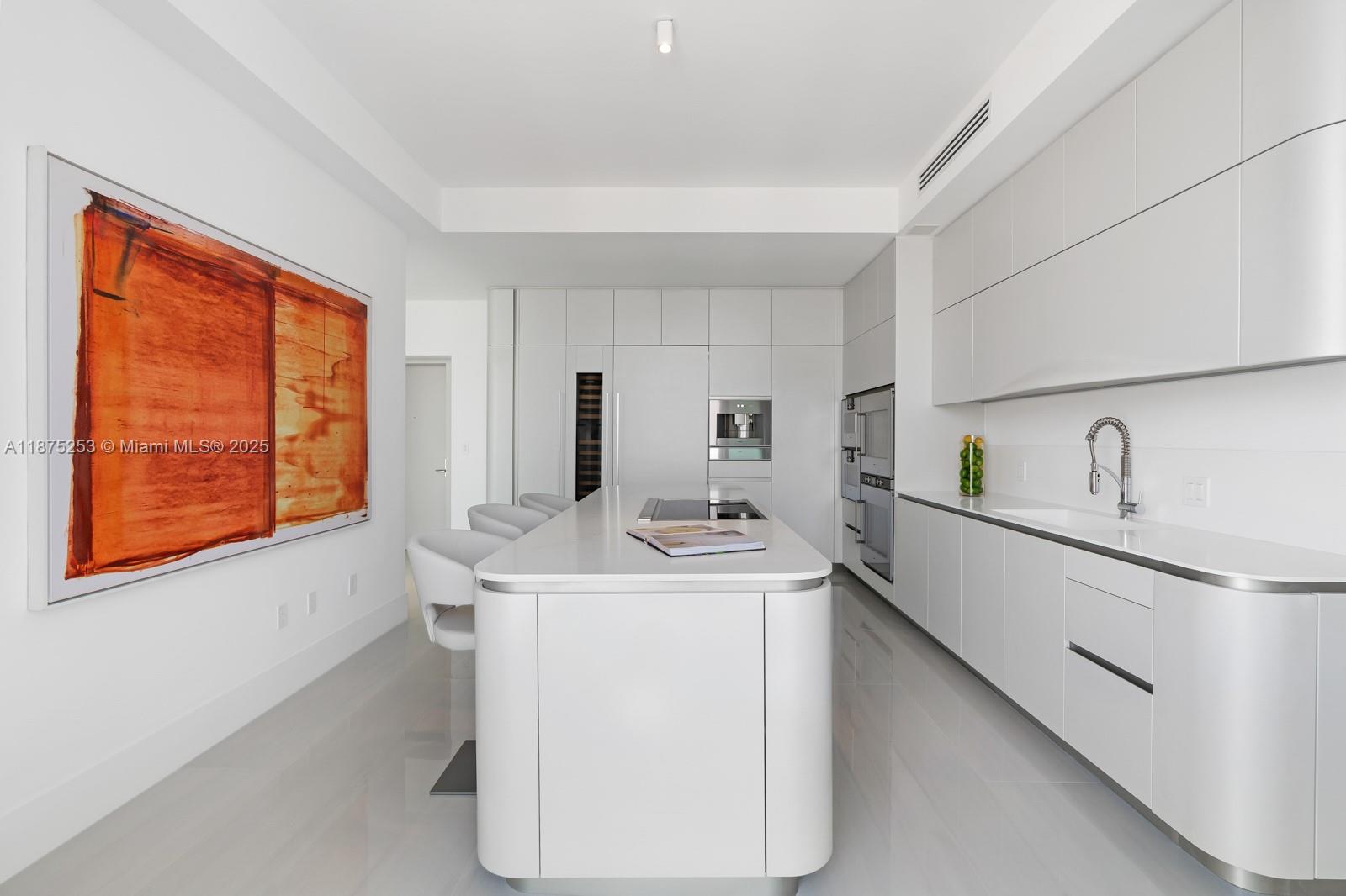 16901 Collins Ave #5105, Sunny Isles Beach FL 33160